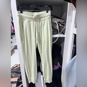 Ready to rulu Lululemon jogger